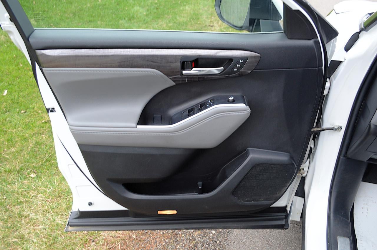 2022 Toyota Highlander Platinum AWD V6