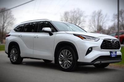 2022 Toyota Highlander Platinum AWD V6