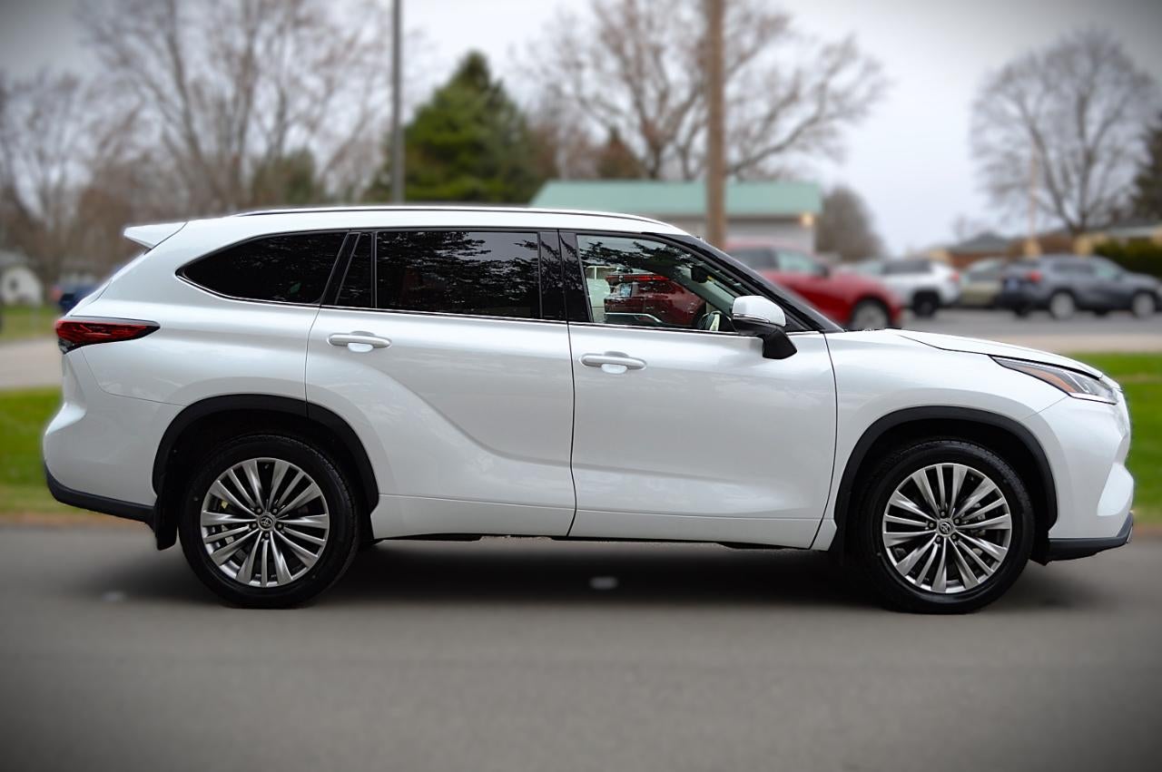 2022 Toyota Highlander Platinum AWD V6