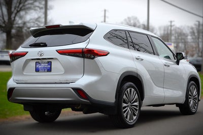 2022 Toyota Highlander Platinum AWD V6