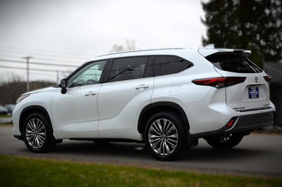 2022 Toyota Highlander Platinum AWD V6