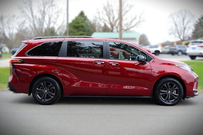 2024 Toyota Sienna XSE
