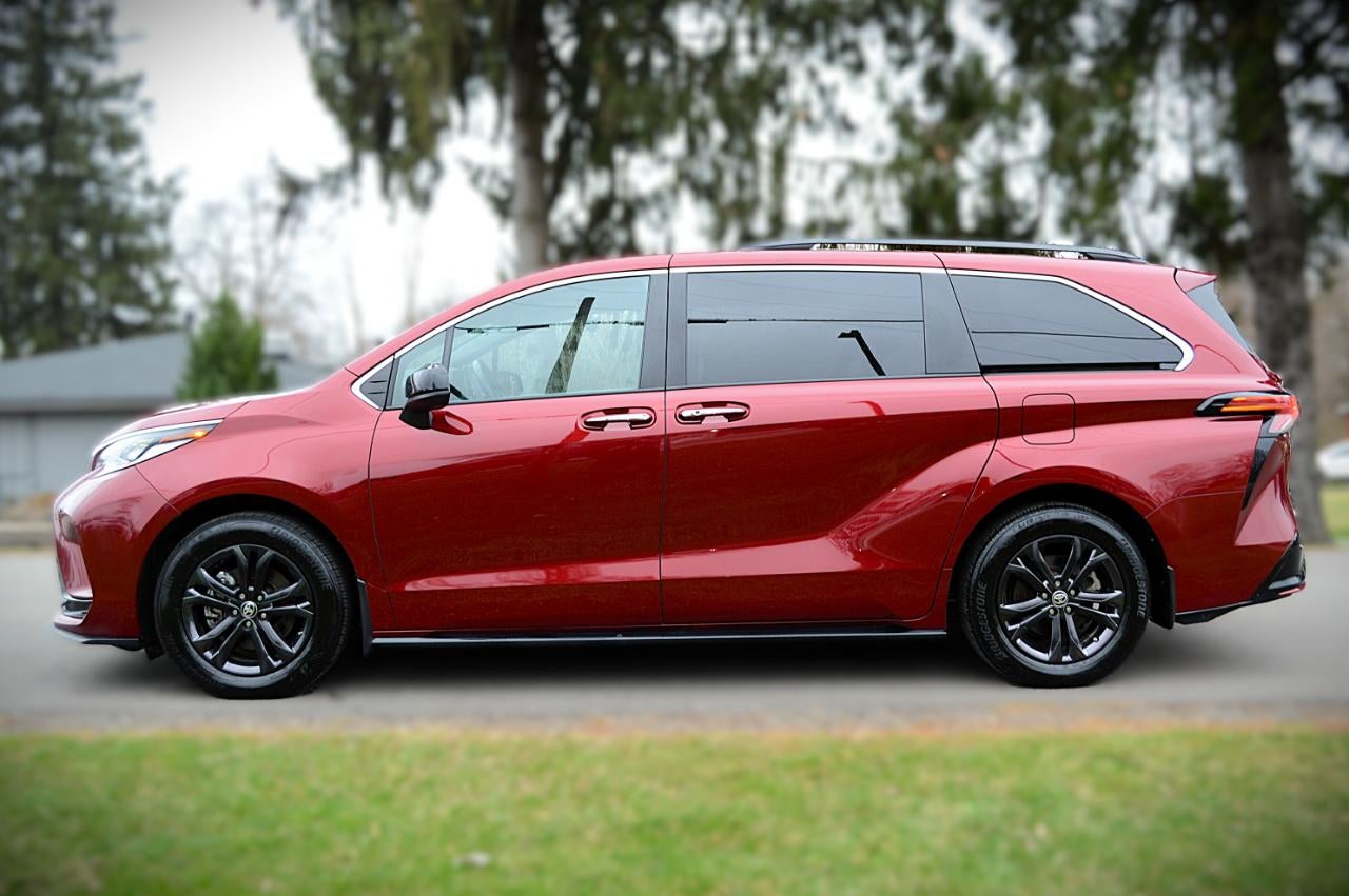 2024 Toyota Sienna XSE