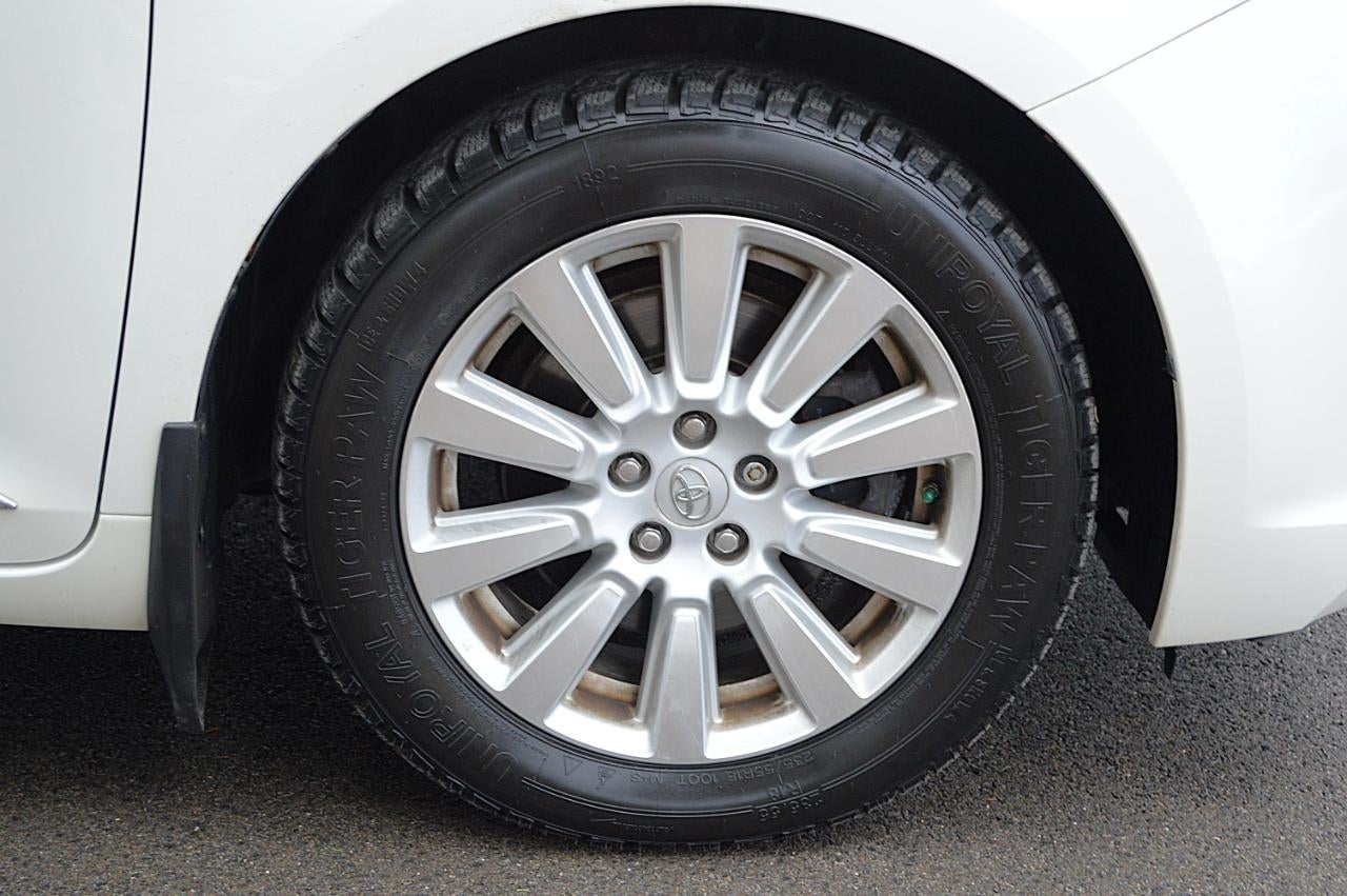 2017 Toyota Sienna Limited Premium 7-Passenger