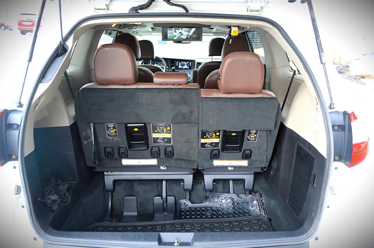 2017 Toyota Sienna Limited Premium 7-Passenger