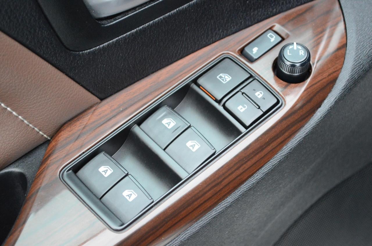 2017 Toyota Sienna Limited Premium 7-Passenger