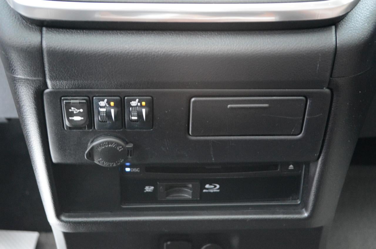 2017 Toyota Sienna Limited Premium 7-Passenger