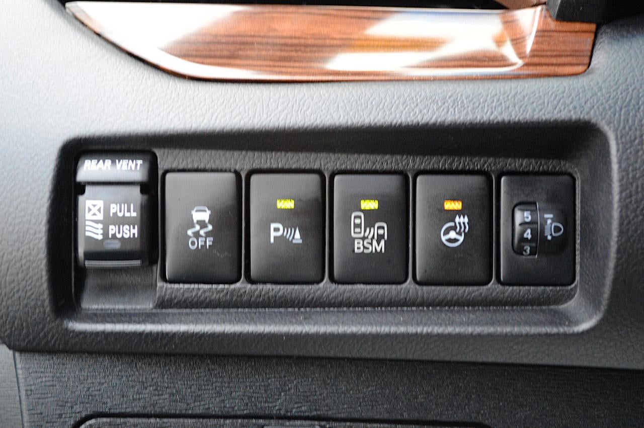 2017 Toyota Sienna Limited Premium 7-Passenger