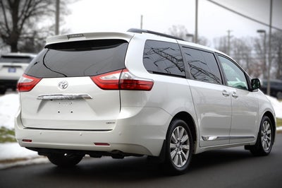 2017 Toyota Sienna Limited Premium 7-Passenger