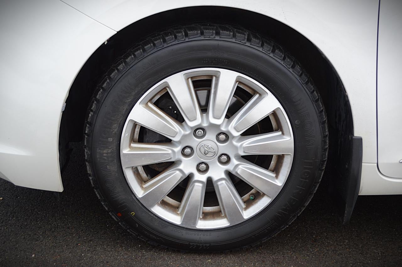 2017 Toyota Sienna Limited Premium 7-Passenger