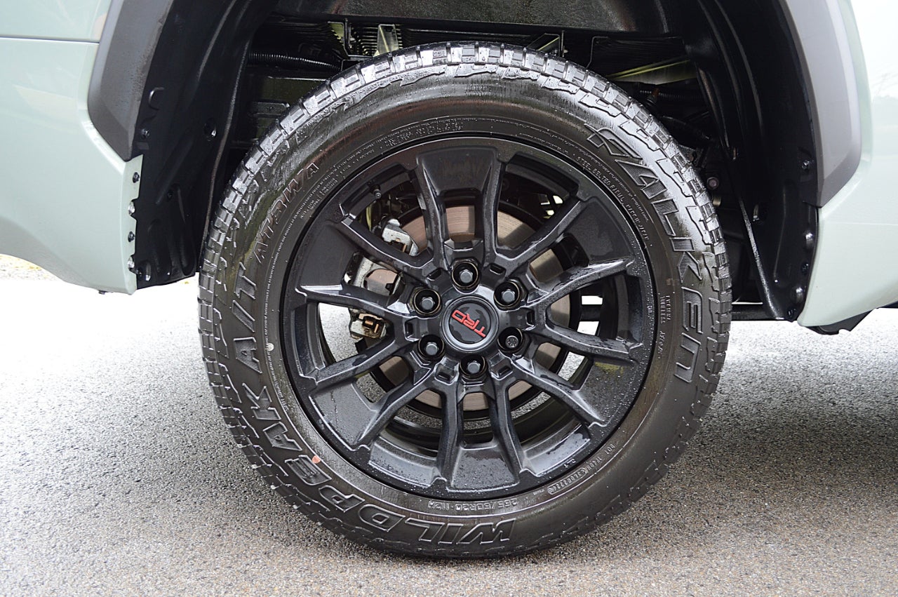 2025 Toyota Tundra SR5 CrewMax 4WD