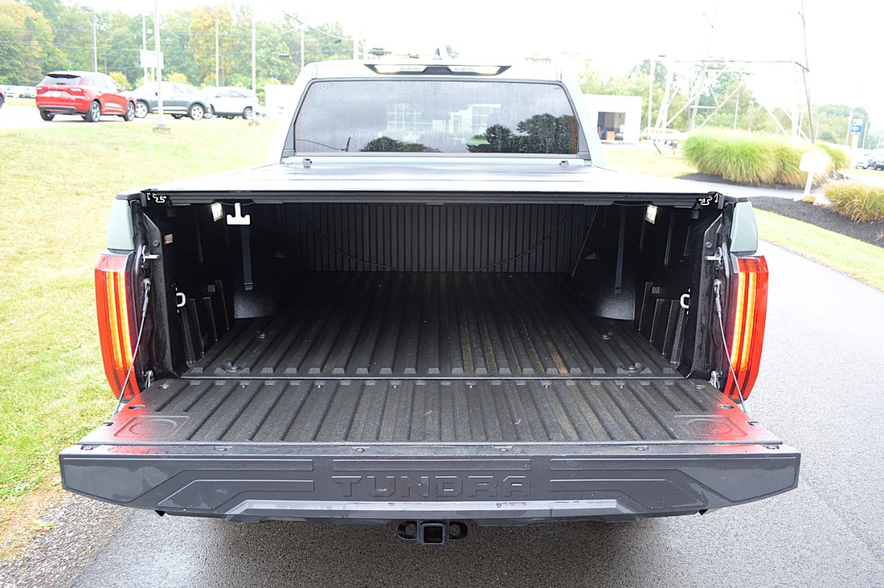 2025 Toyota Tundra SR5 CrewMax 4WD