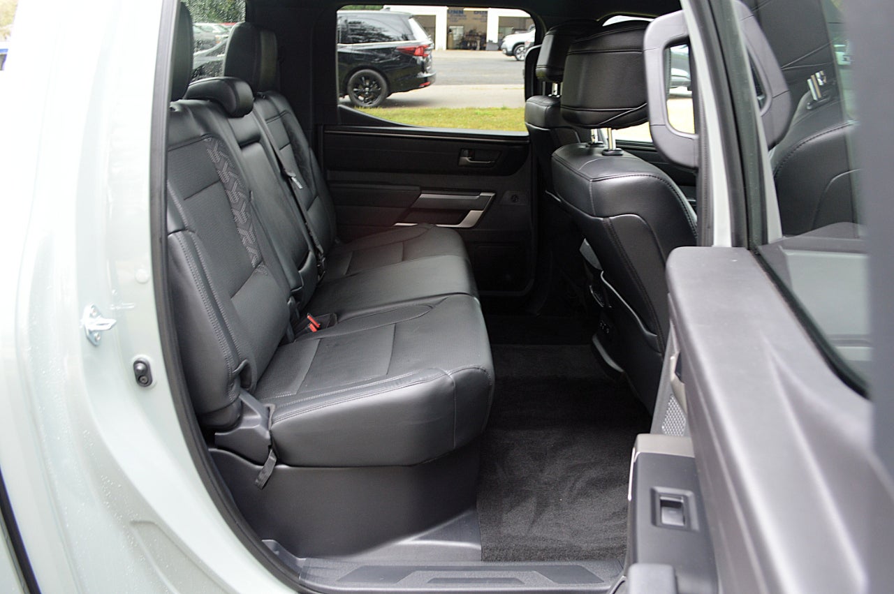 2025 Toyota Tundra SR5 CrewMax 4WD