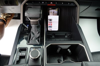 2025 Toyota Tundra SR5 CrewMax 4WD