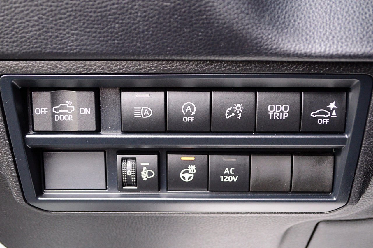 2025 Toyota Tundra SR5 CrewMax 4WD