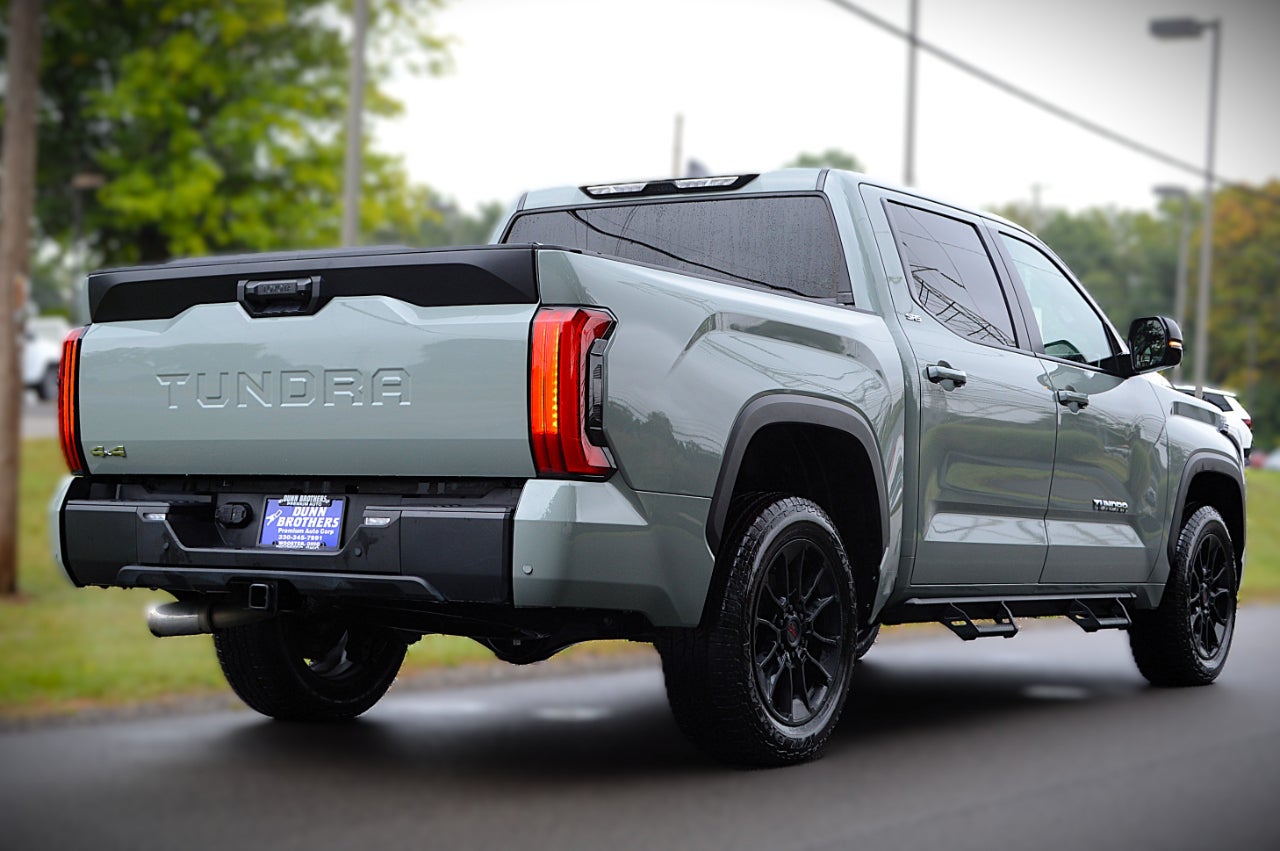 2025 Toyota Tundra SR5 CrewMax 4WD