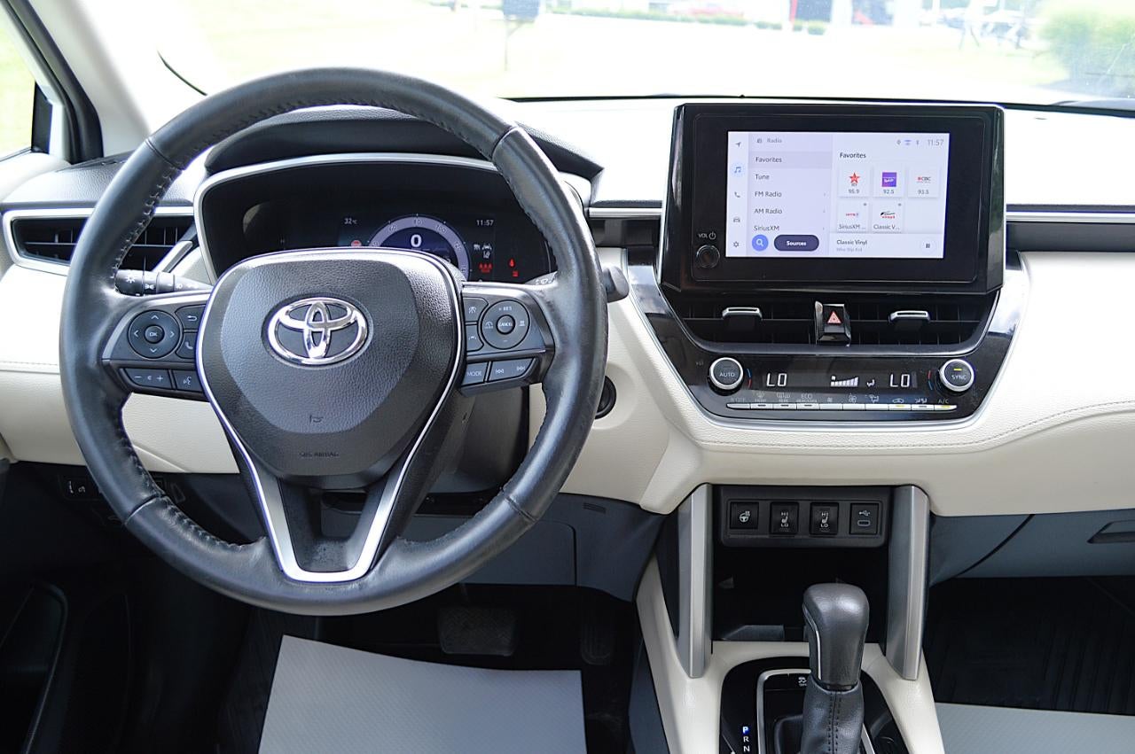 2024 Toyota Corolla Cross XLE AWD