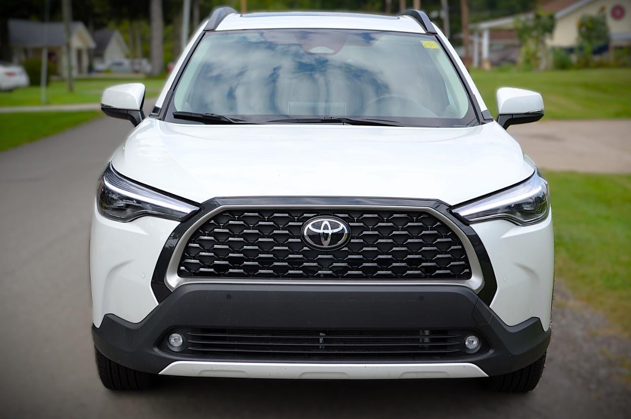 2024 Toyota Corolla Cross XLE AWD