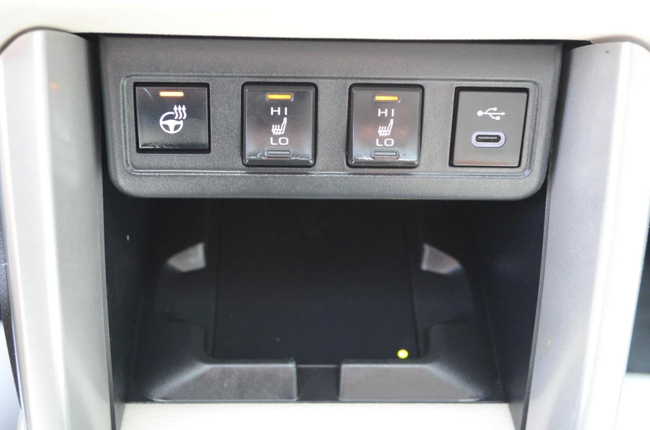 2024 Toyota Corolla Cross XLE AWD