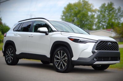2024 Toyota Corolla Cross XLE AWD