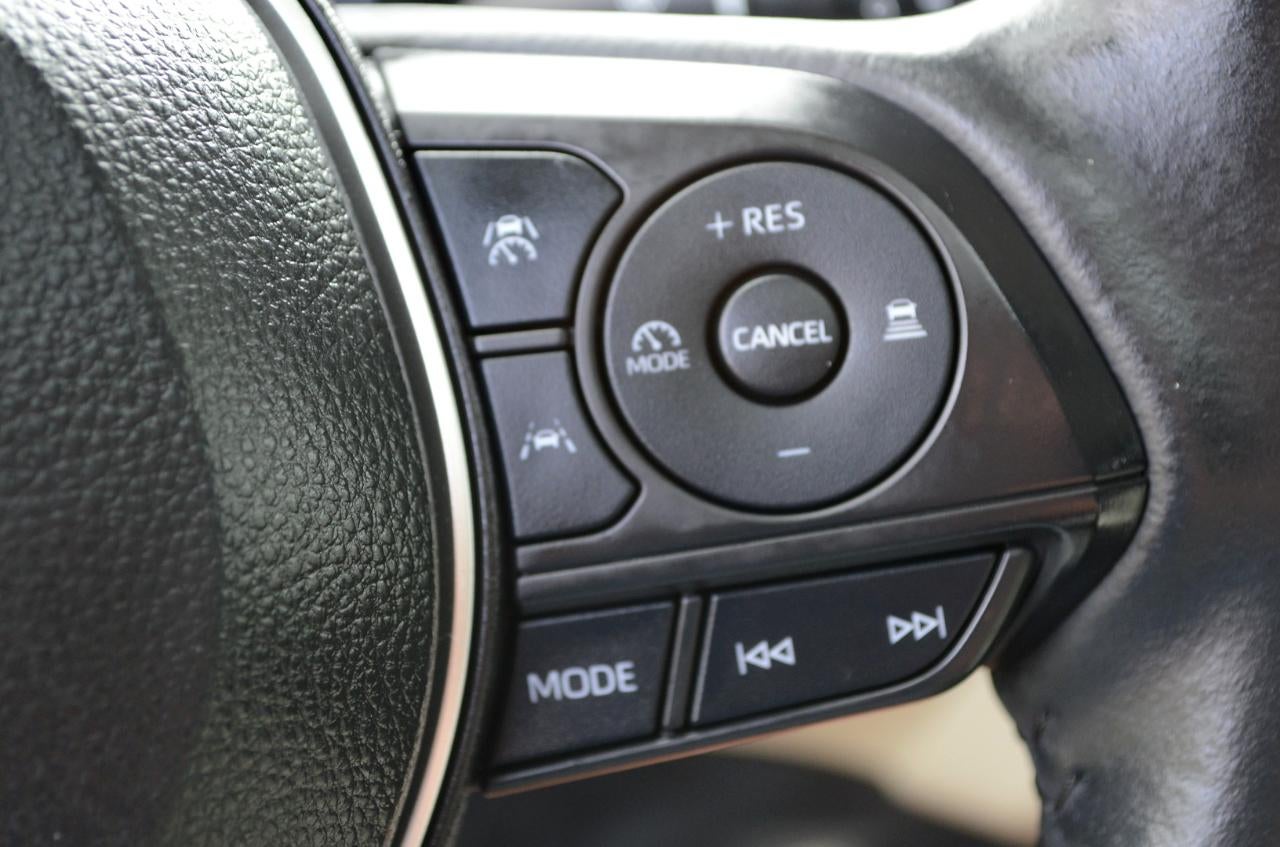 2024 Toyota Corolla Cross XLE AWD