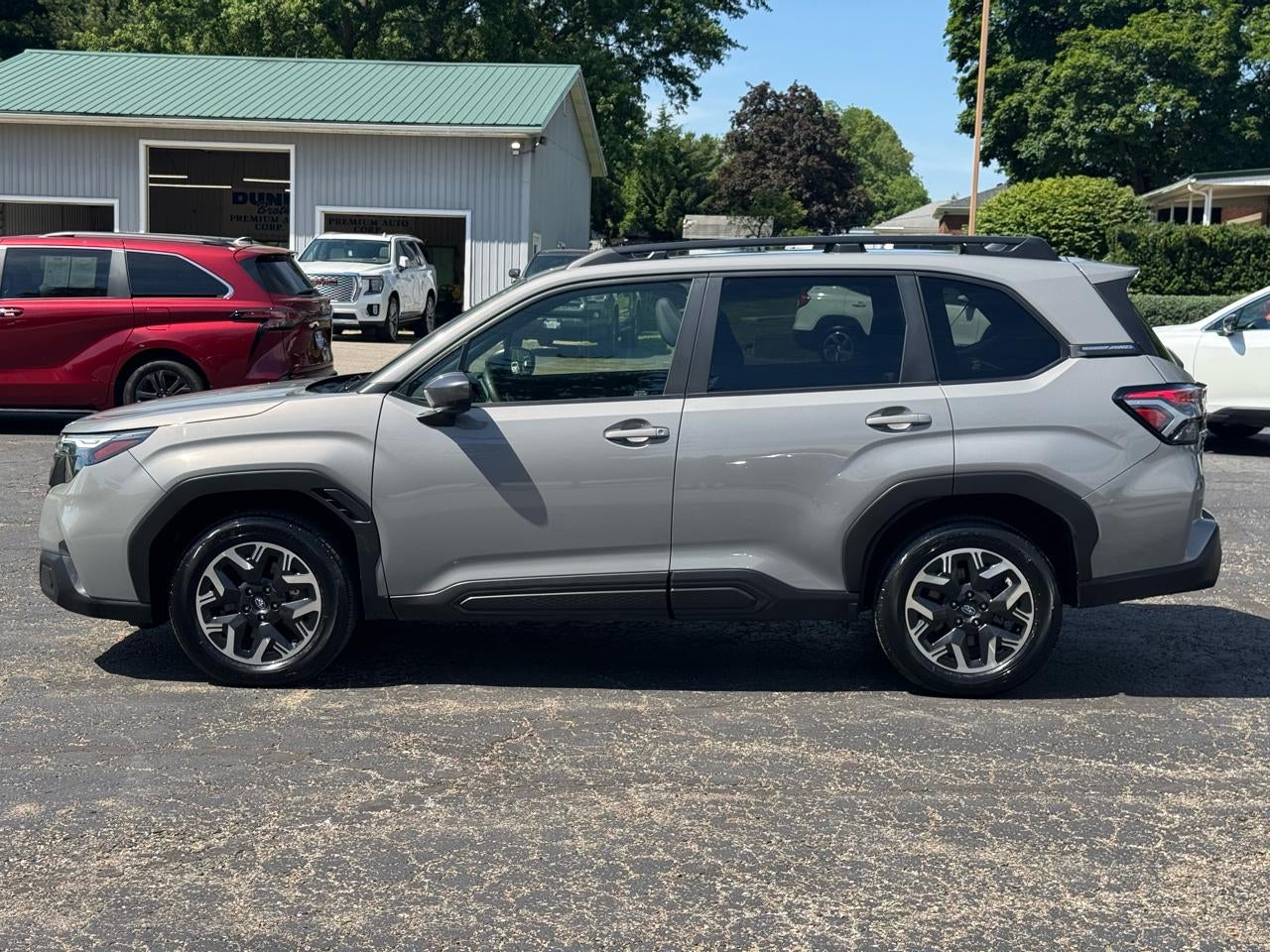 2025 Subaru Forester Premium