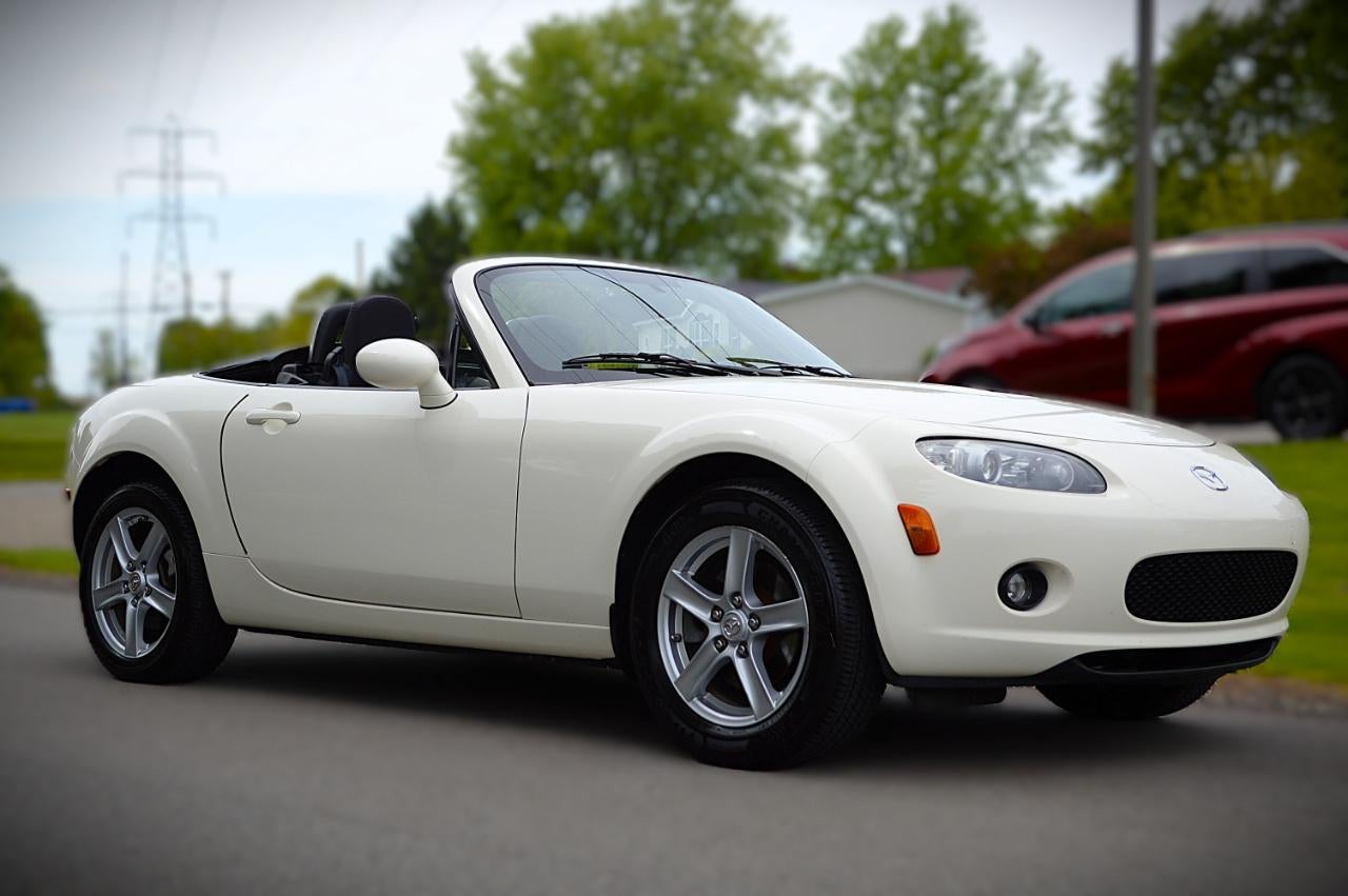 2008 Mazda Mazda MX-5 Miata Sport