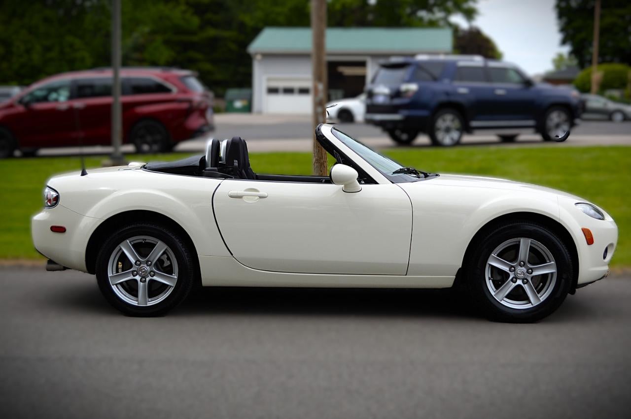 2008 Mazda Mazda MX-5 Miata Sport