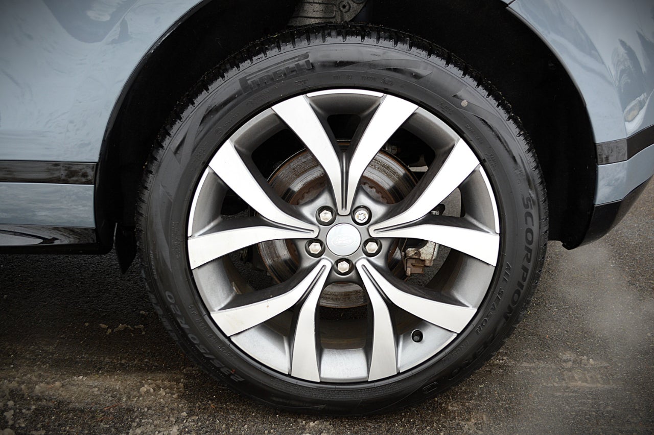 2023 Land Rover Range Rover Evoque R-Dynamic SE