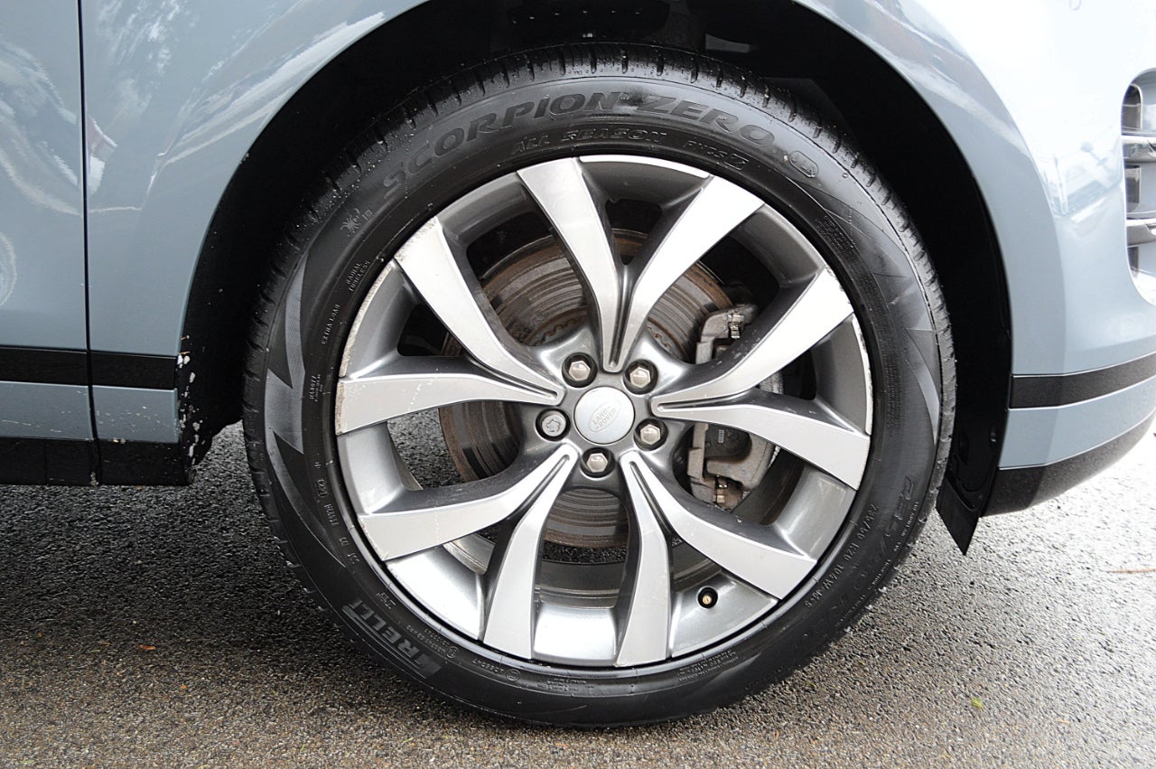 2023 Land Rover Range Rover Evoque R-Dynamic SE