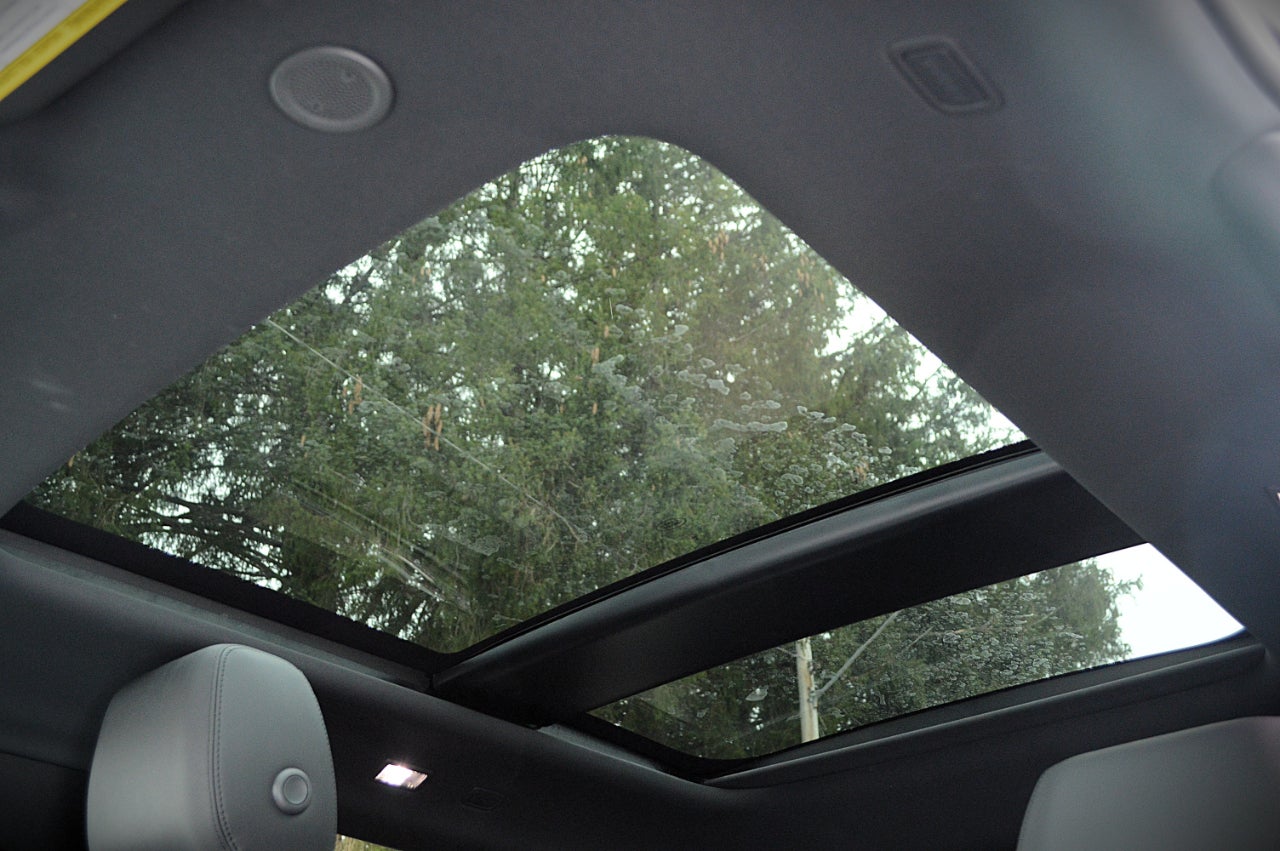 2023 Land Rover Range Rover Evoque R-Dynamic SE